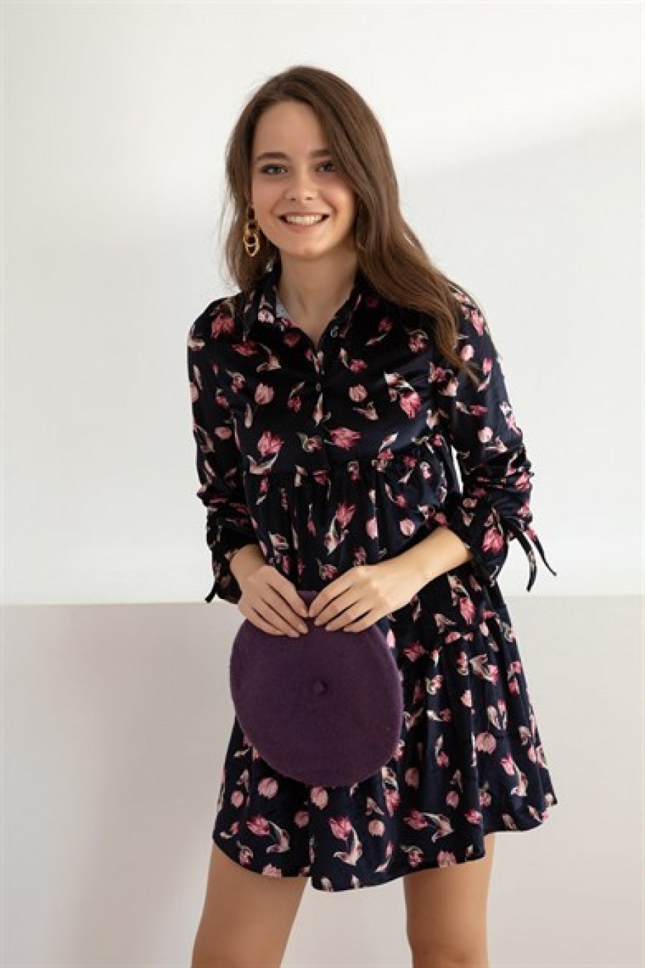 Gül Desen Siyah Kemer Elbise